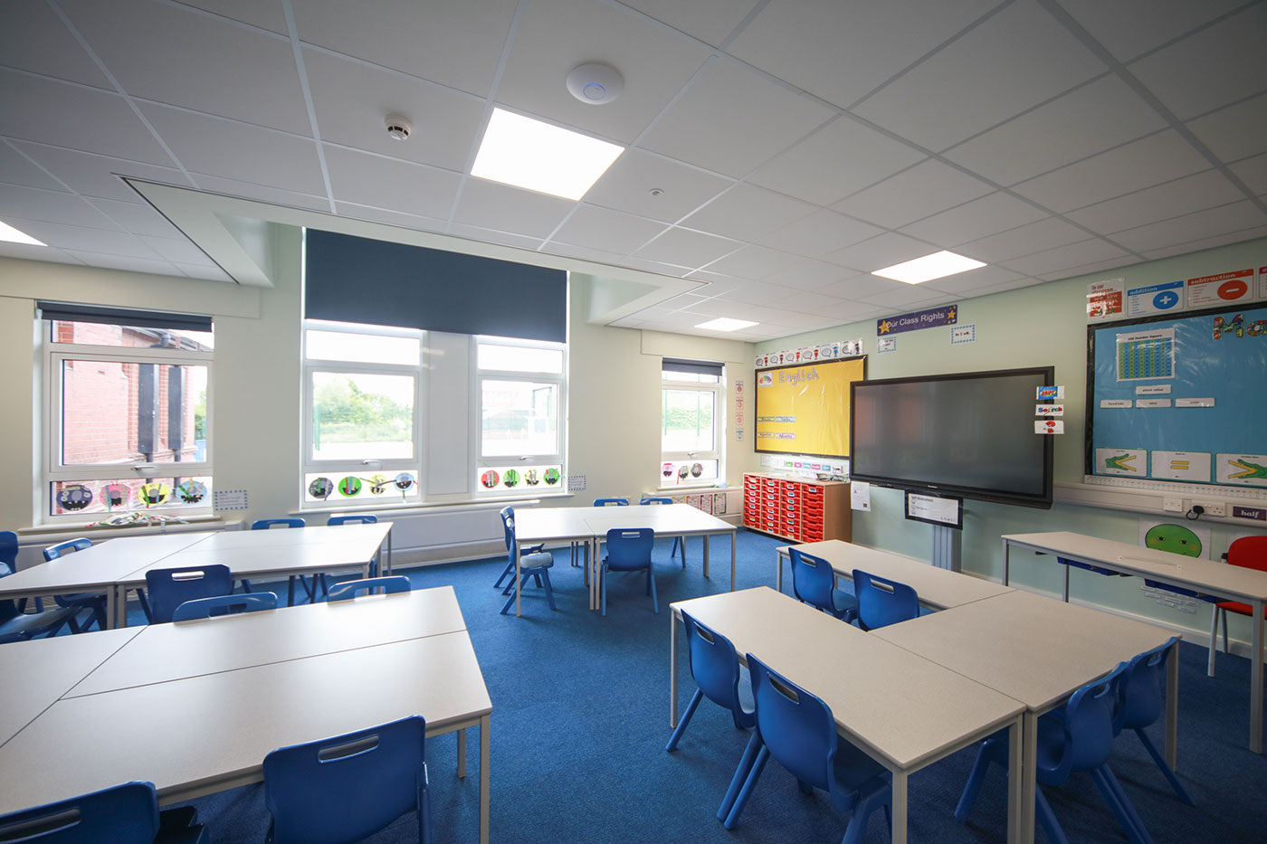 Castleton Primary School: completed schools & education project by PLP Construction, photo 3
