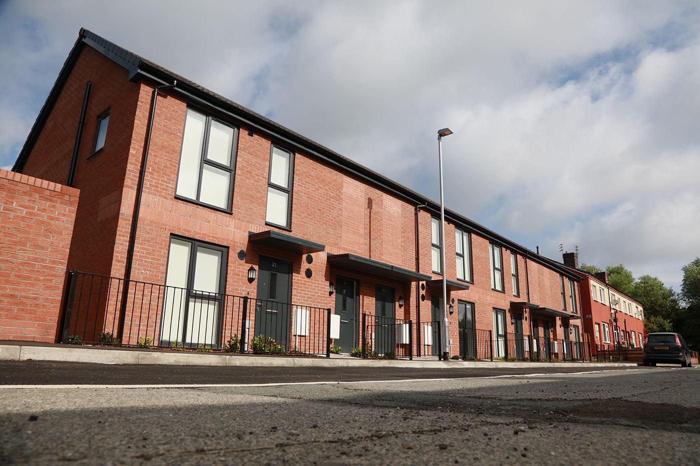 Milton Ave, Salford: completed housing project by PLP Construction, photo 2