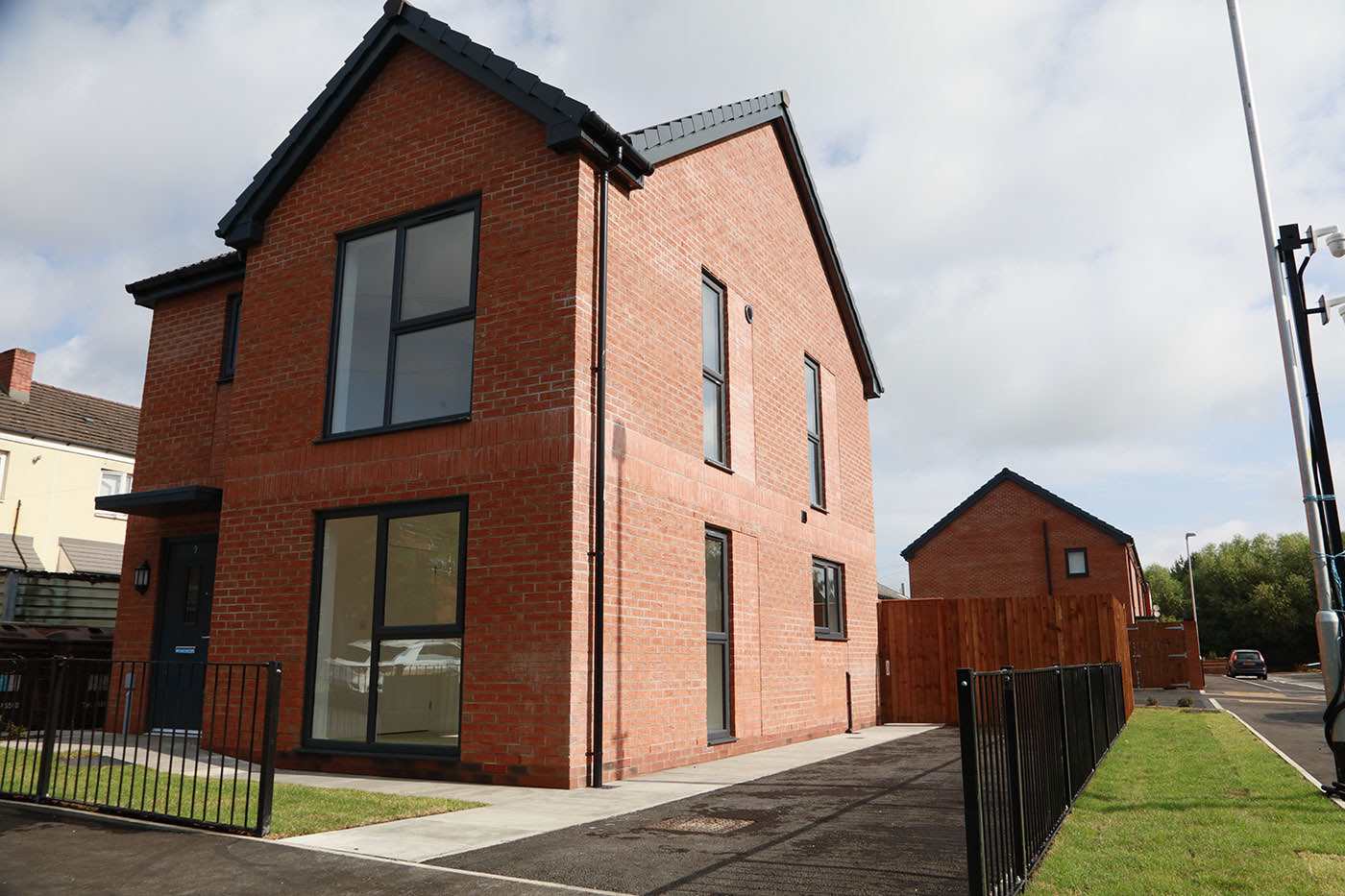 Milton Ave, Salford: completed housing project by PLP Construction, photo 4